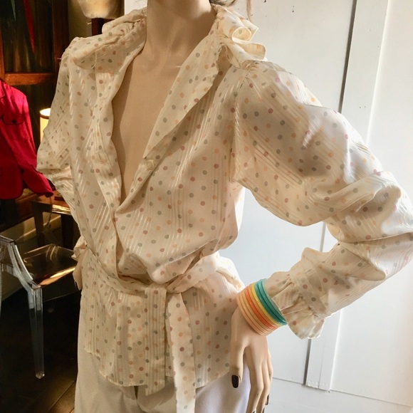 Vintage vanilla silk polka dot blouse. - Picture 3 of 8